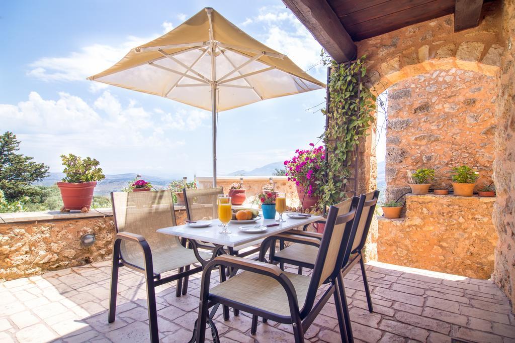 Samonas Traditional Villas Pokoj fotografie