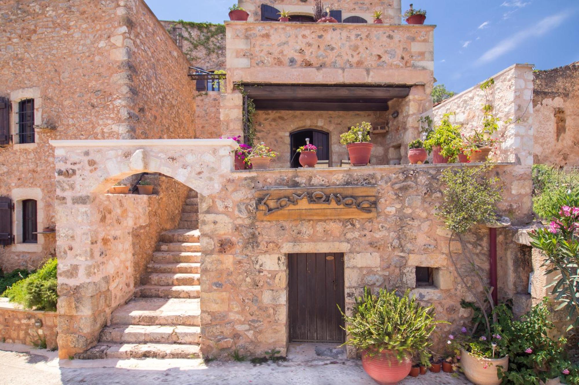 Samonas Traditional Villas Pokoj fotografie
